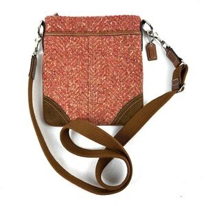 Coach‎ Swing Pack Crossbody Bag Camel Rose Tweed Wool Handbag Hang Tag